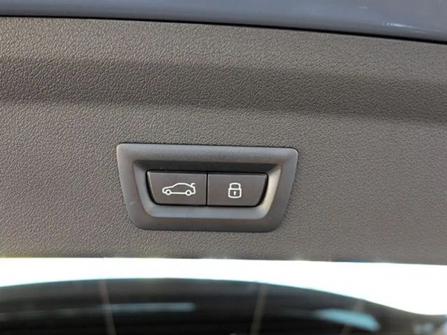 BMW 118 118i M-Sport Sedan