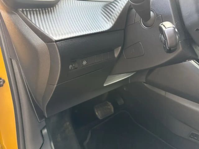 Peugeot E-208 Active Pack