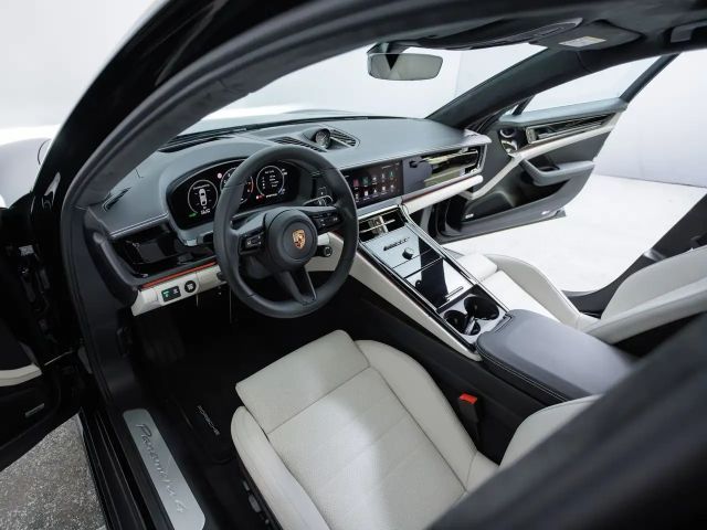 Porsche Panamera 4 E-Hybrid