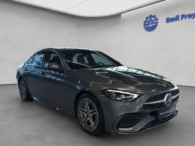 Mercedes-Benz C 220 Sedan