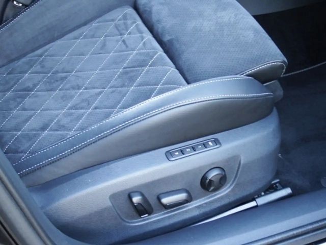 Skoda Superb 2.0 TSI 4x4 Combi Sportline