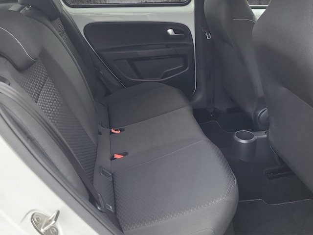 Volkswagen up! Active