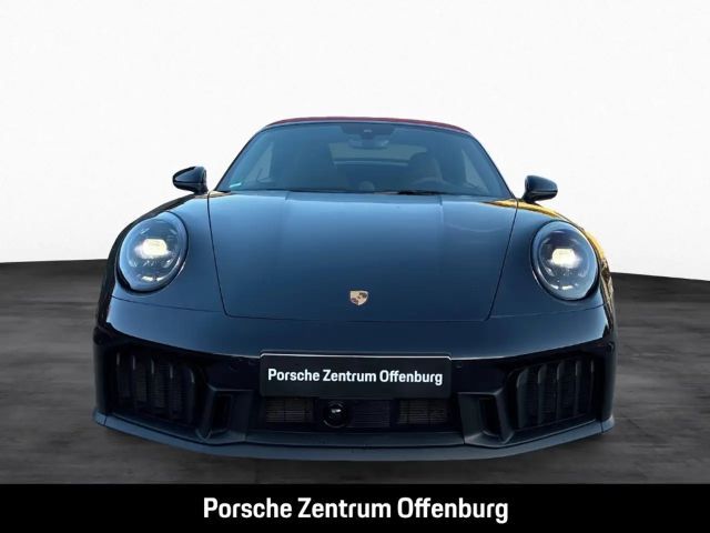 Porsche 992 Cabrio Carrera GTS