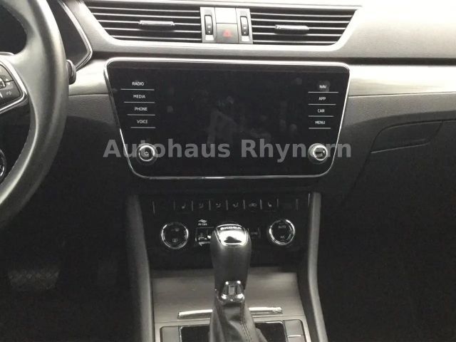 Skoda Superb 2.0 TSI Combi Style Style