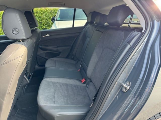 Volkswagen Golf Style eHybrid