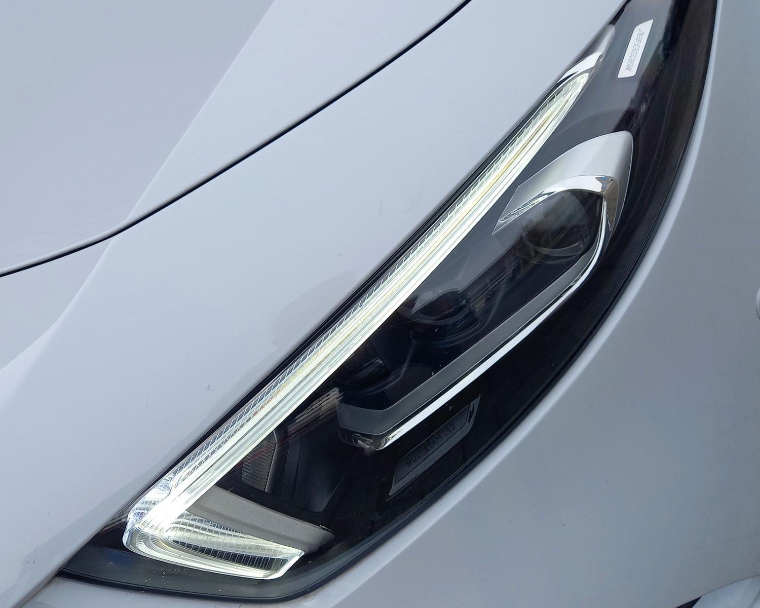 Mercedes-Benz A 250 A 250 e AMG Line