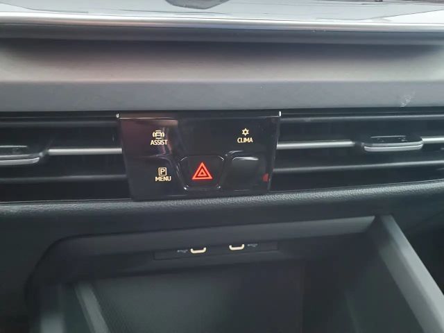 Volkswagen Golf 1.5 TSI Plus