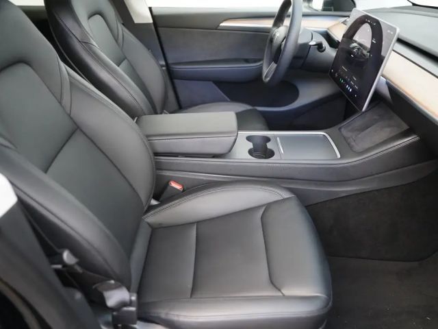 Tesla Model Y Performance