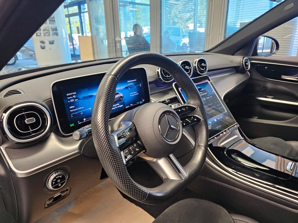 Mercedes-Benz C 200 AMG Line Sedan