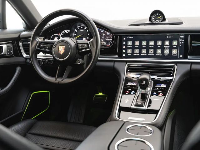 Porsche Panamera 4 E-Hybrid