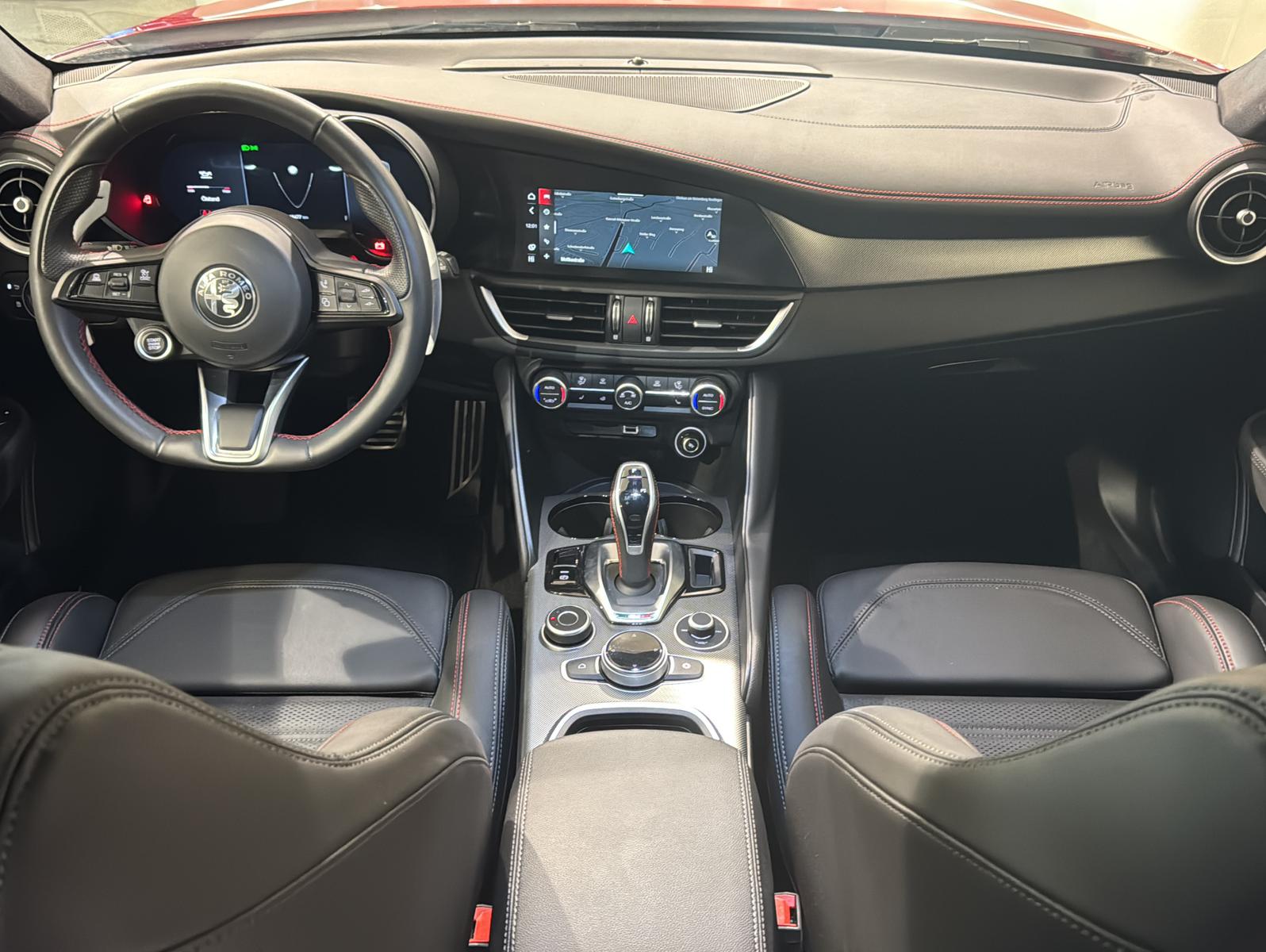 Alfa Romeo Giulia Q4