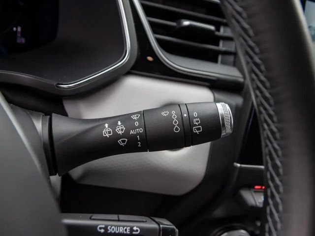 Renault Captur E-Tech Hybrid