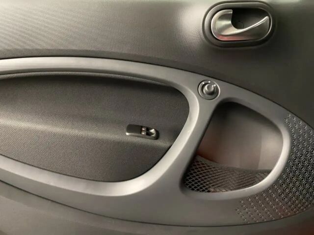 Smart EQ fortwo JBL