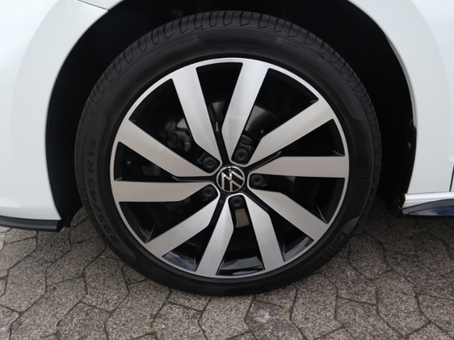 Volkswagen Touran 1.5 TSI DSG R-Line