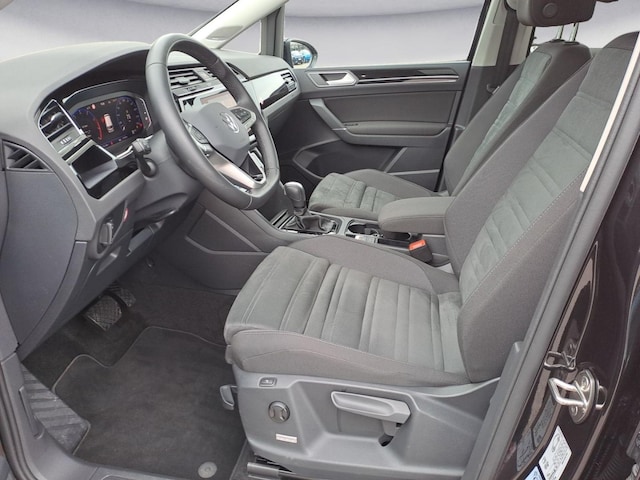 Volkswagen Touran 1.5 TSI DSG R-Line