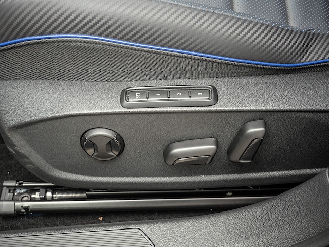 Volkswagen Golf 2.0 TSI Golf VIII