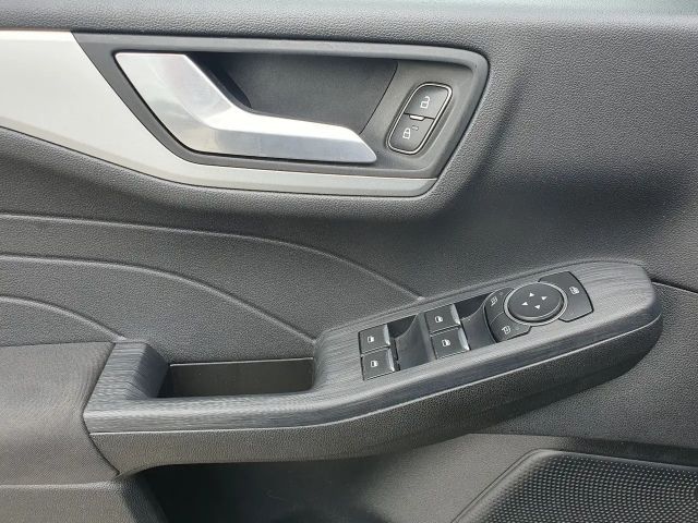 Ford Kuga Cool & Connect