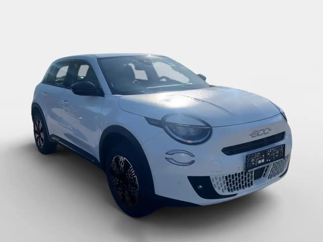 Fiat 600e HYBRID 100 RED KOMFORT STYLE