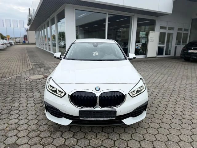 BMW 116 116i Sedan