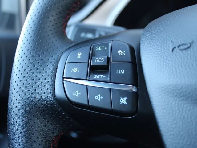 Ford Focus ST Line Wagon