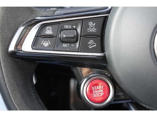 Alfa Romeo Stelvio Q4 Quadrifoglio Turbo