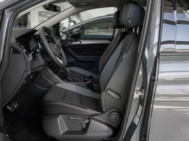 Volkswagen Touran 1.5 TSI DSG