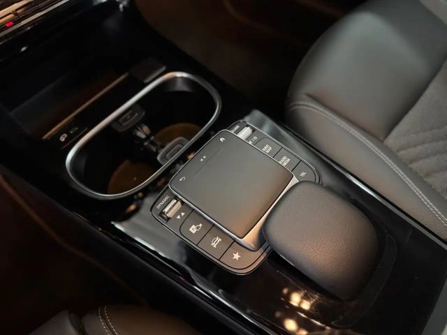 Mercedes-Benz CLA 200 CLA 200 d Shooting Brake