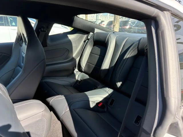 Ford Mustang Fastback GT 5.0 V8