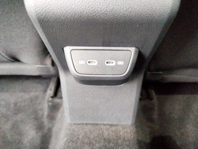 Volkswagen Polo 1.0 TSI DSG R-Line