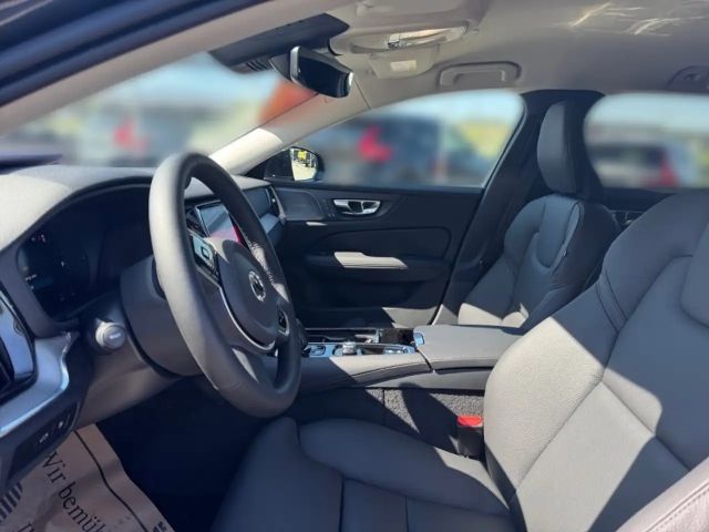 Volvo V60 AWD Dark Hybrid Plus T6