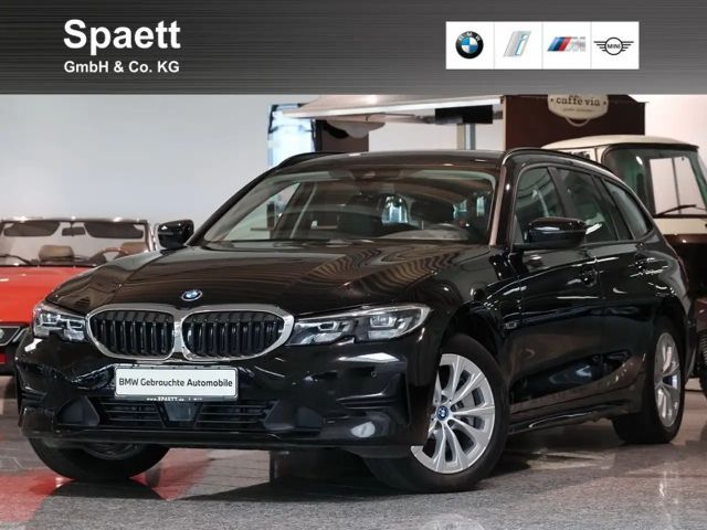 BMW 330 330e Touring xDrive
