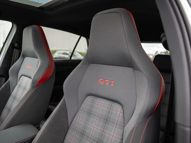 Volkswagen Golf DSG GTI IQ.Drive Sound