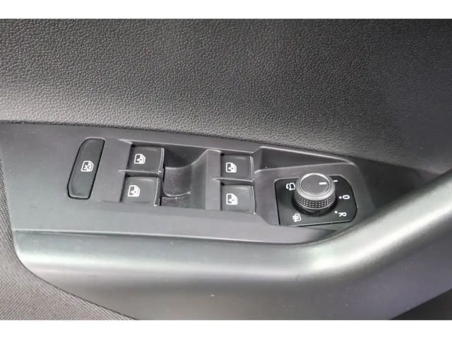 Volkswagen Taigo 1.0 TSI DSG R-Line