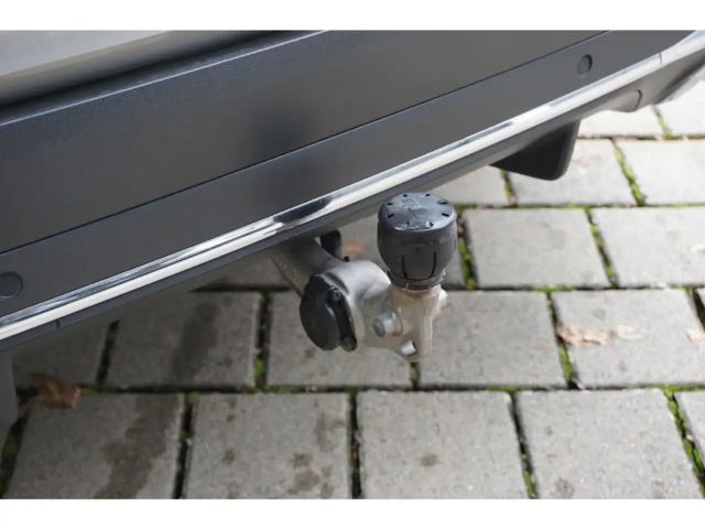 Mercedes-Benz GLC 300 4MATIC AMG Line