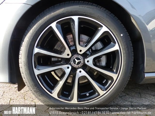 Mercedes-Benz E 200 AVANTGARDE Estate