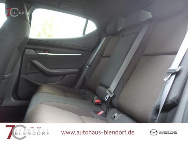 Mazda 3 Exclusive-line