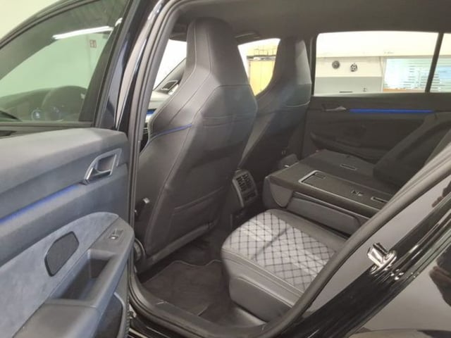 Volkswagen Golf 1.5 TSI DSG Golf VIII R-Line