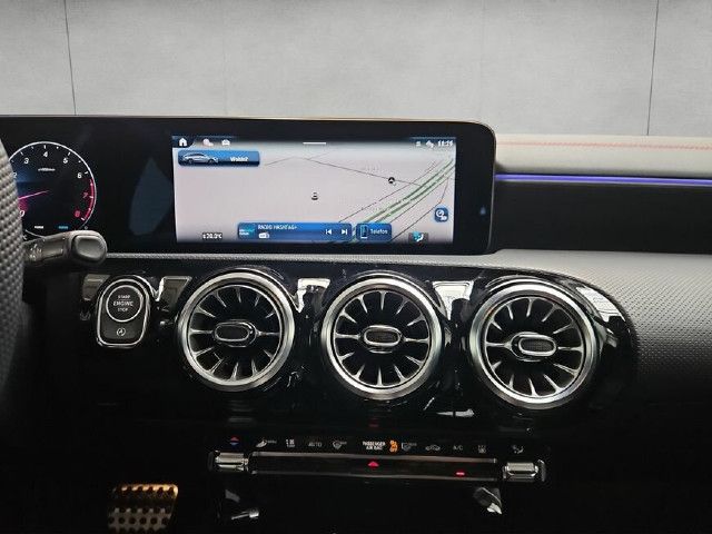 Mercedes-Benz CLA 200 Shooting Brake