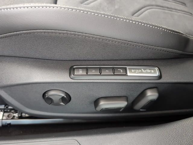 Volkswagen Golf Business DSG Variant