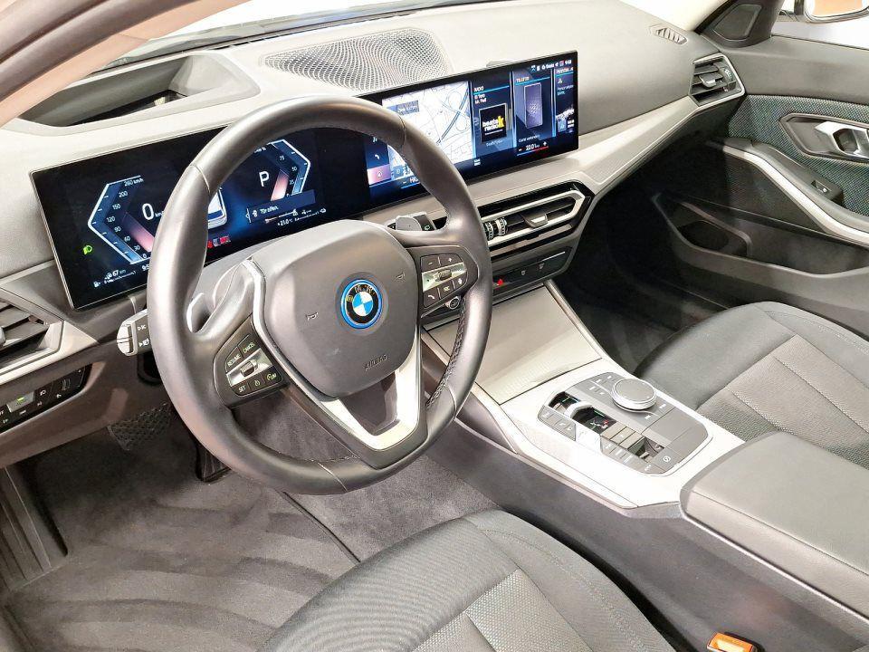 BMW 320 320e Touring