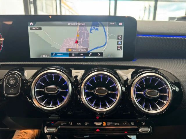 Mercedes-Benz A 220 A 220 d Progressive