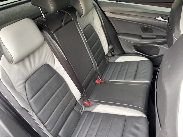 Volkswagen Golf 2.0 TDI DSG GTD