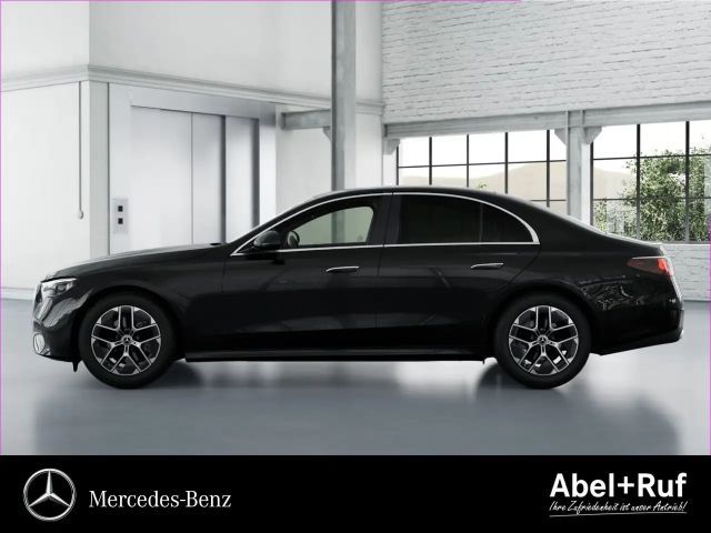 Mercedes-Benz E 200 AVANTGARDE Sedan