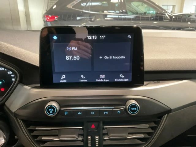 Ford Focus Cool & Connect