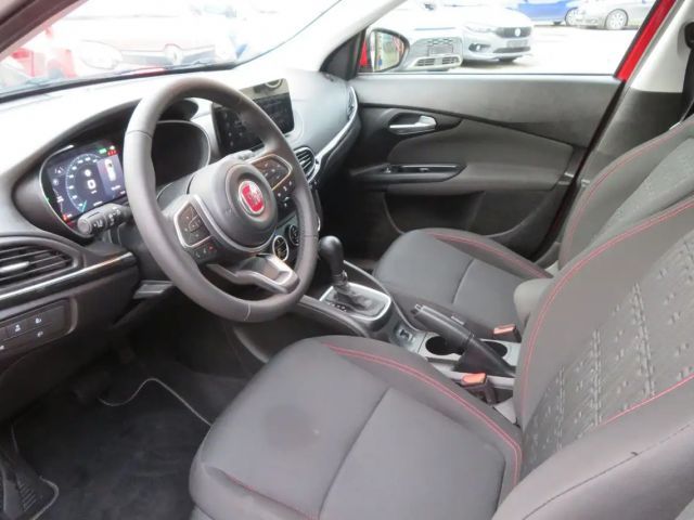 Fiat Tipo Cross RED