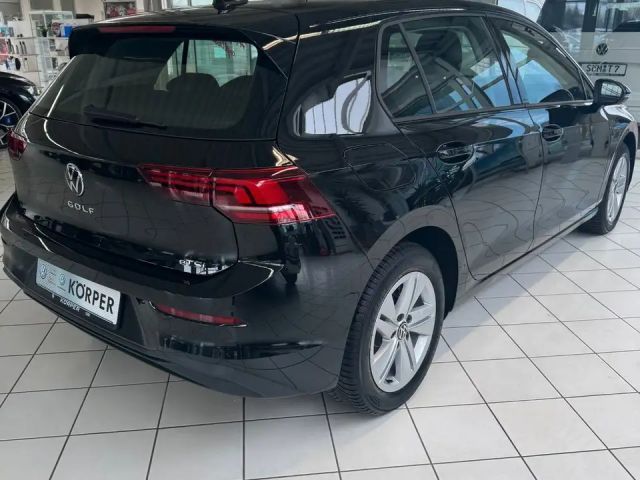 Volkswagen Golf 1.5 eTSI Golf VIII Life