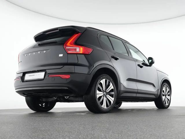 Volvo XC40 Core Recharge