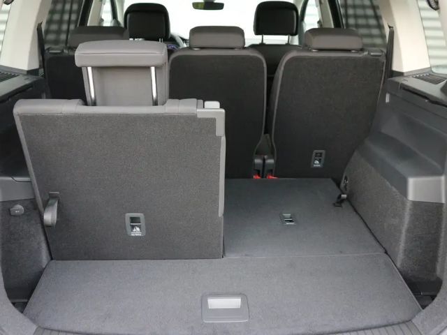 Volkswagen Touran 7-zitter Highline IQ.Drive