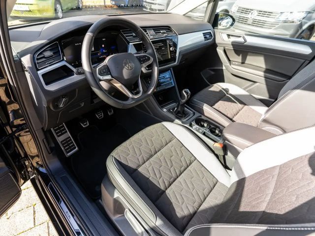 Volkswagen Touran Goal 1.5TSI Navi RFK ACC SHZ PDC 7-Sitzer