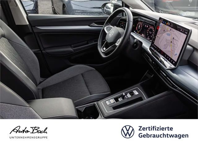 Volkswagen Golf 1.5 eTSI DSG Golf VIII
